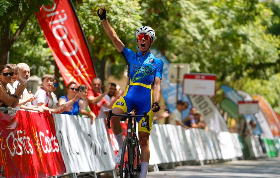 girodociclismo.com.br jovem fenomeno da ineos domina campeonato espanhol com superioridade impressionante confira os resultados e a chegada image 2