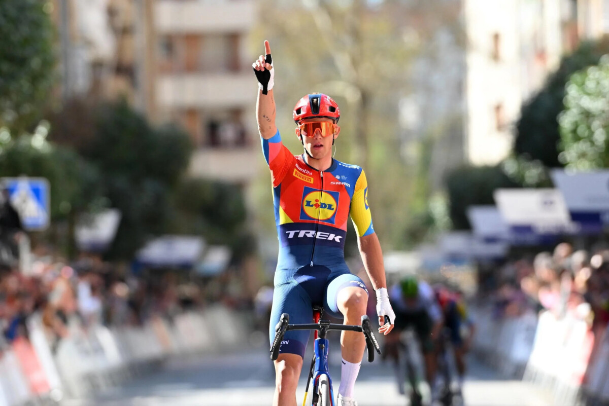 Lidl-Trek apresenta forte time para o Tour de France, equipe busca a Maillot Jaune já na 1ª etapa; confira o anúncio oficial 4 girodociclismo.com.br lidl trek apresenta forte time para o tour de france equipe busca a maillot jaune ja na 1a etapa confira o anuncio oficial image 6