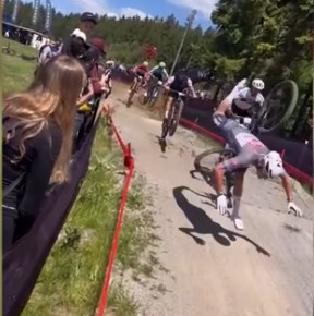 girodociclismo.com.br mathieu van der poel estara no criterium du dauphine apesar da fratura no pulso image 4