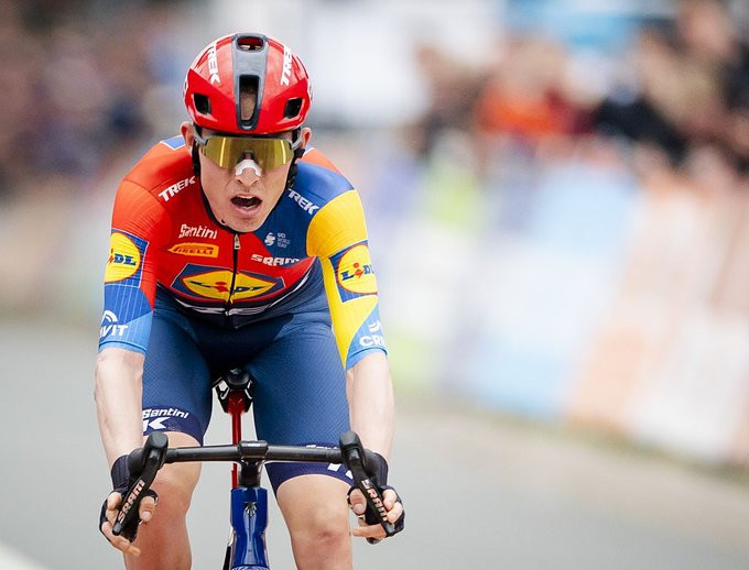 girodociclismo.com.br mattia skjelmose supera queda e vence a 1a andorra morabanc classica confira os resultados e a chegada image 13