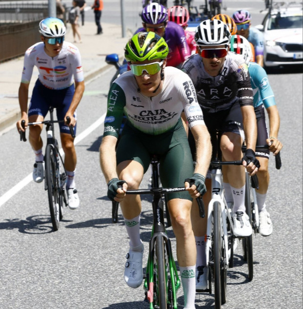girodociclismo.com.br mattia skjelmose supera queda e vence a 1a andorra morabanc classica confira os resultados e a chegada image 20