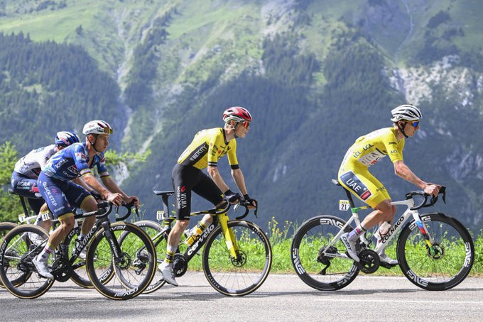 Remco Evenepoel contrariado no Training Camp da Soudal "ele está furioso, a situação precisa melhorar", revela Johan Museeuw. 2 girodociclismo.com.br remco evenepoel contrariado no training camp da soudal ele esta furioso a situacao precisa melhorar revela johan museeuw image