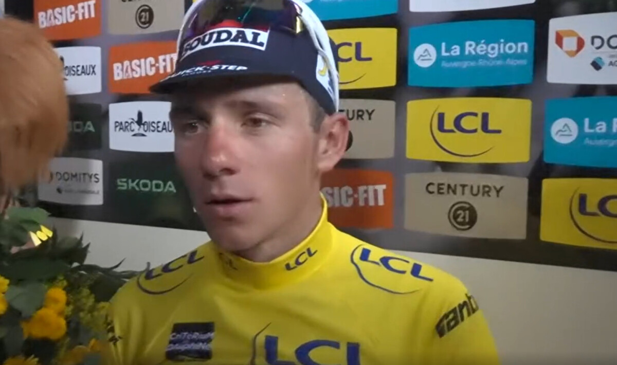 Remco Evenepoel tenta descrever queda: "Não tenho ideia do que aconteceu, quis acelerar e estava lá... " 1 girodociclismo.com.br remco evenepoel revela momento dramatico no criterium du dauphine meu capacete me salvou hoje image