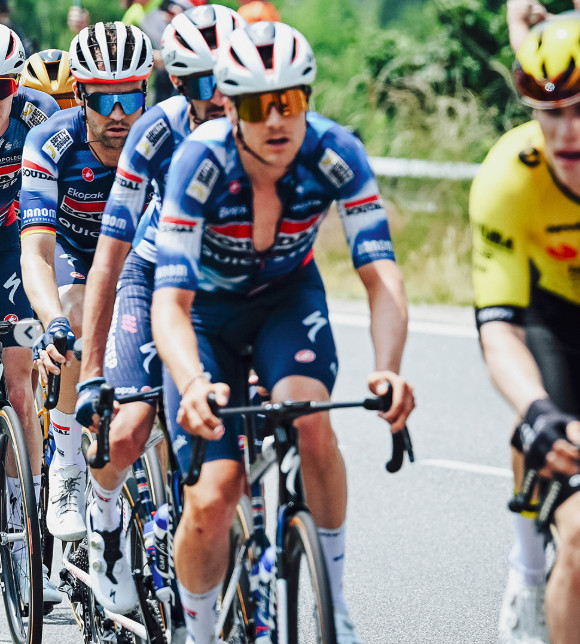 Remco Evenepoel sofre revés no Critérium du Dauphiné, ciclista perde um dos seus principais gregários após queda 1 girodociclismo.com.br remco evenepoel sofre reves no criterium du dauphine ciclista perde um dos seus principais gregarios apos queda image