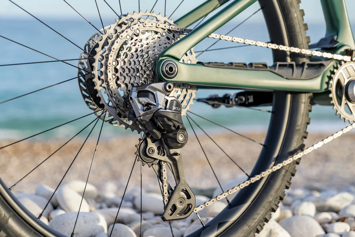 Shimano apresenta o novo grupo XTR M9200 Di2; o primeiro grupo de MTB totalmente sem fio da marca 1 girodociclismo.com.br shimano apresenta o grupo xtr m9200 di2 o primeiro grupo de mtb totalmente sem fio da marca image 12