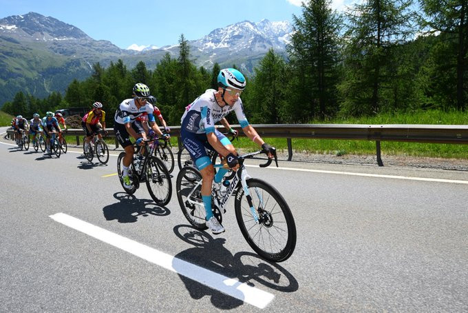 Tour de Suisse: Oscar Onley vence João Almeida no sprint da 5ª etapa, português é top 3 no GC que tem novo líder; confira os resultados e a chegada 3 girodociclismo.com.br tour de suisse image 30