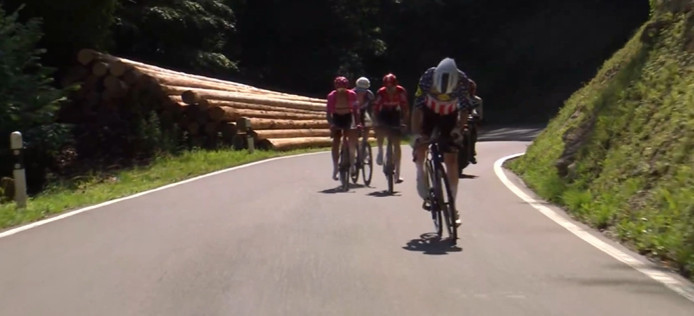 Tour de Suisse: Quinn Simons vence 3ª etapa, João Almeida reduz diferença com 2º lugar; confira os resultados e a chegada 6 girodociclismo.com.br tour de suisse quinn simons vence 3a etapa joao almeida reduz diferenca com 2o lugar confira os resultados e a chegada image 1