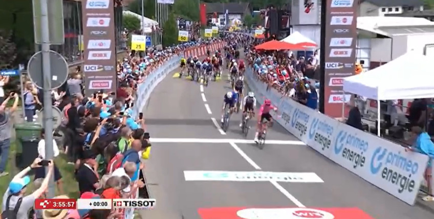 Tour de Suisse: Resultados da 2ª etapa, Vincenzo Albanese registra 1ª vitória no WorldTour; confira os resultados e a chegada 8 girodociclismo.com.br tour de suisse resultados da 2a etapa vincenzo albanese registra 1a vitoria no worldtour confira os resultados e a chegada image 12