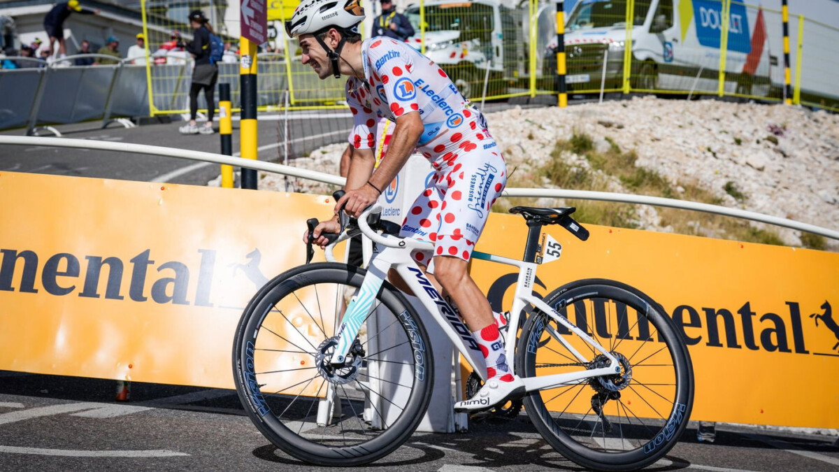 girodociclismo.com.br apos polemica no tour de france diretor mantem confianca em lenny martinez ainda tem um longo caminho a percorrer image 1