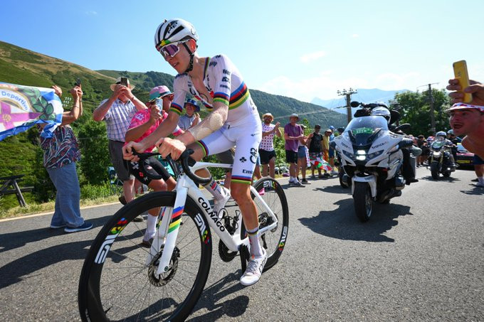 girodociclismo.com.br campeao do tour de france revela sua frustracao com jonas vingegaard estou um pouco decepcionado com o desempenho de vingegaard image 2