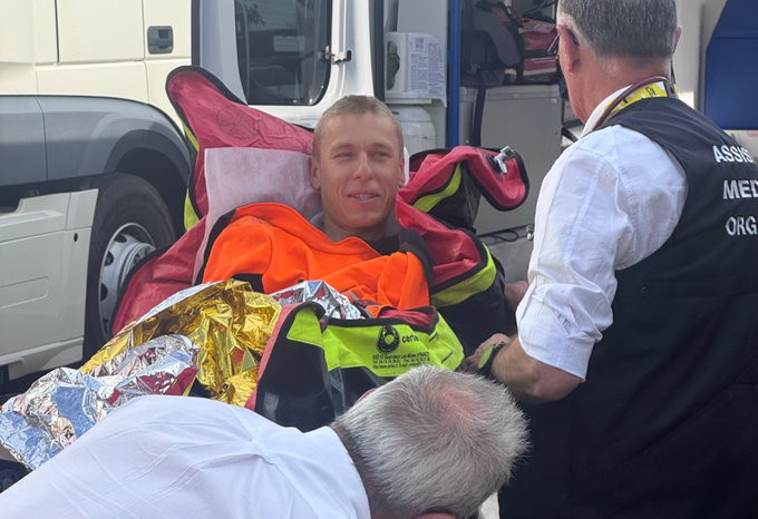 girodociclismo.com.br capitao da uno x sofre colapso apos cruzar a linha de chegada e pode abandonar o tour de france image