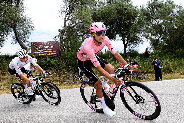 girodociclismo.com.br classica de san sebastian com juan ayuso mikel landa e grande start list no proximo sabado confira as informacoes e o start list provisorio image 2