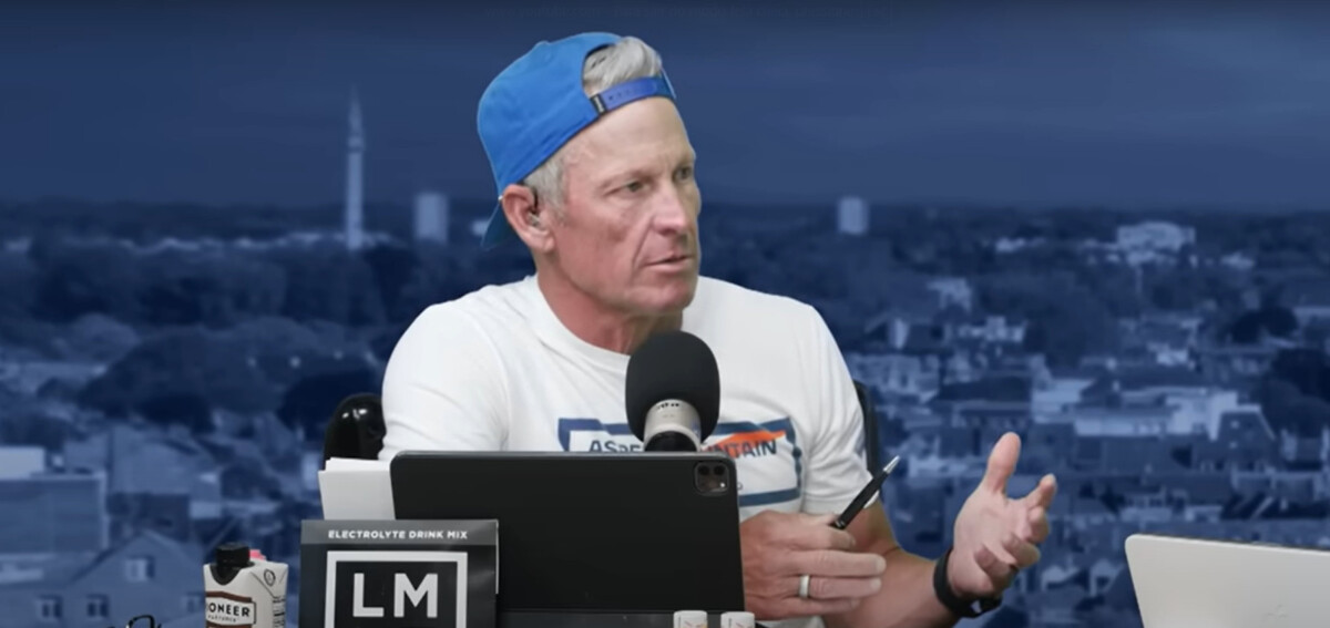 "Se você não quebrou a clavícula de bicicleta, você não correu o suficiente" Lance Armstrong analisa a caótica 3ª etapa do Tour de France; assista o vídeo 1 girodociclismo.com.br drama inesperado marca a 3a etapa do tour de france 2025 quedas vitorias e tensao nas equipes image
