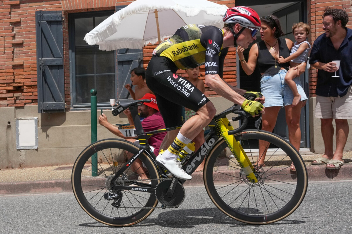 "É certo questionar se Jonas Vingegaard deveria procurar outra equipe", campeão do Tour de France critica duramente a Visma-Lease a Bike 2 girodociclismo.com.br e certo questionar se jonas vingegaard deveria procurar outra equipe campeao do tour de france critica duramente a visma lease a bike image 7