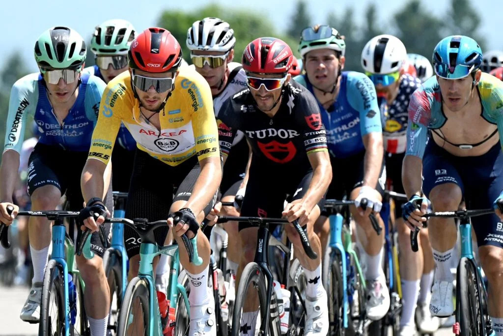 girodociclismo.com.br ineos grenadiers proxima do anuncio da contratacao de destaque do tour de france revela jornalista italiano image