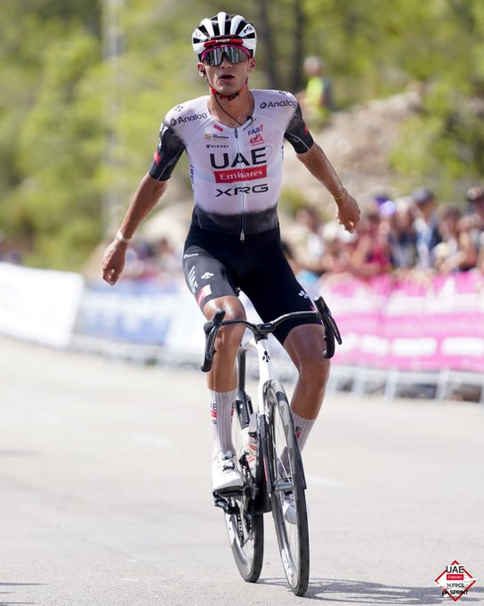 girodociclismo.com.br isaac del toro da show e vence a classica terres de lebre apos longo voo solo confira os resultados e a chegada image 10