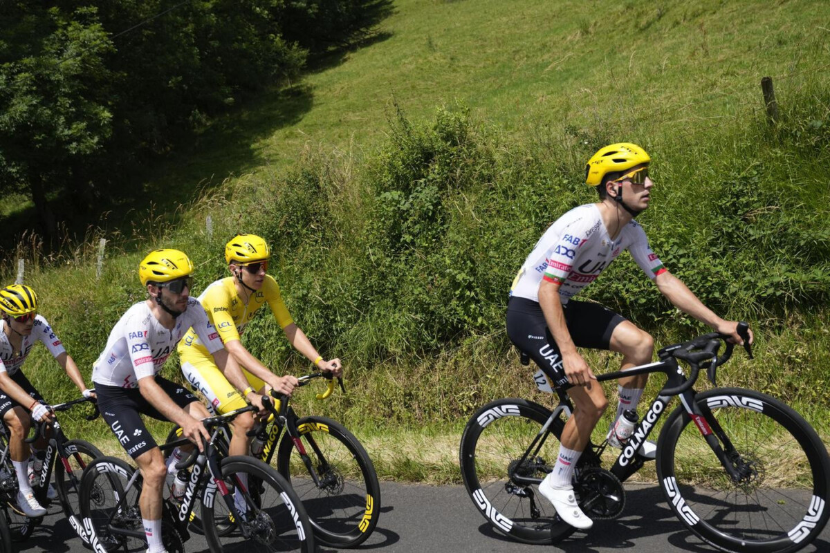 girodociclismo.com.br joao almeida e adam yates ainda possuem ambicoes pessoais analistas belgas tour de france 2025 image 2