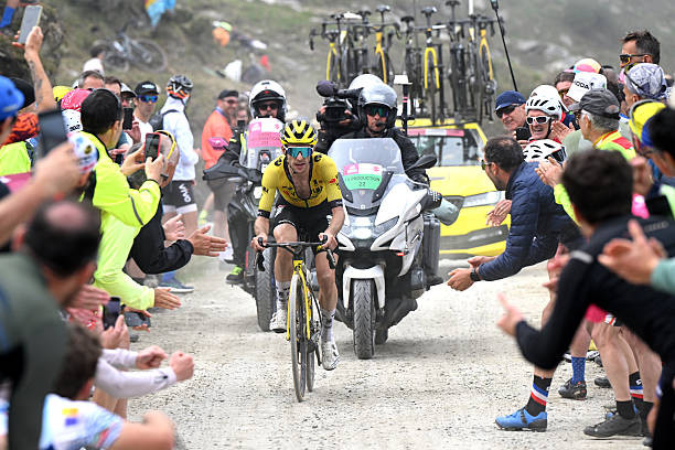 girodociclismo.com.br joao almeida e adam yates ainda possuem ambicoes pessoais analistas discutem quem tem a melhor equipe tadej pogacar ou jonas vingegaard image 4