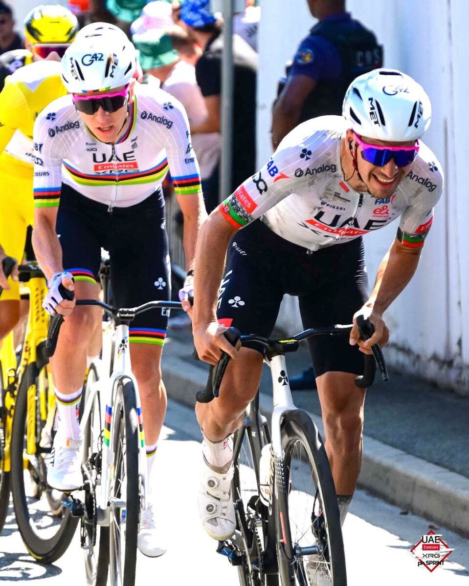 girodociclismo.com.br joao almeida exalta forca coletiva da uae apos vitoria de pogacar em rouen image 7