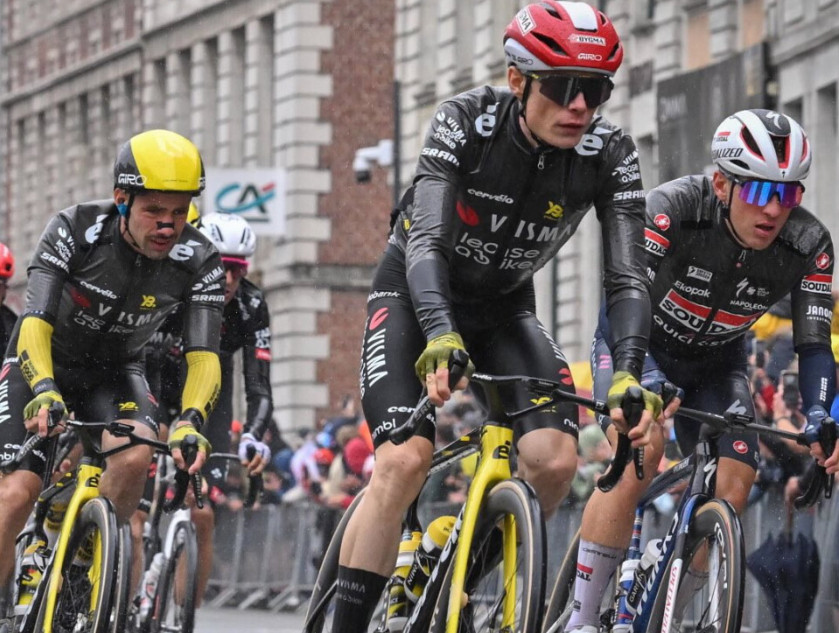 girodociclismo.com.br johan bruyneel analisa inicio do tour de france a visma parece um pouco mais forte e organizada do que a uae assista o video image 12