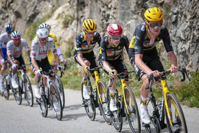 Johan Bruyneel critica tática da Visma-Lease a Bike "deram a Tadej Pogacar tudo o que queriam evitar", assista o vídeo 2 girodociclismo.com.br johan bruyneel critica tatica da visma lease a bike deram a tadej pogacar tudo o que queriam evitar assista o video image 4
