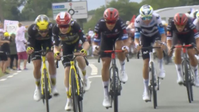 girodociclismo.com.br jonas vingegaard admite que ataque da visma lease a bike era previsto assumir a lideranca faltando cerca de 20 km e aproveitar o vento image