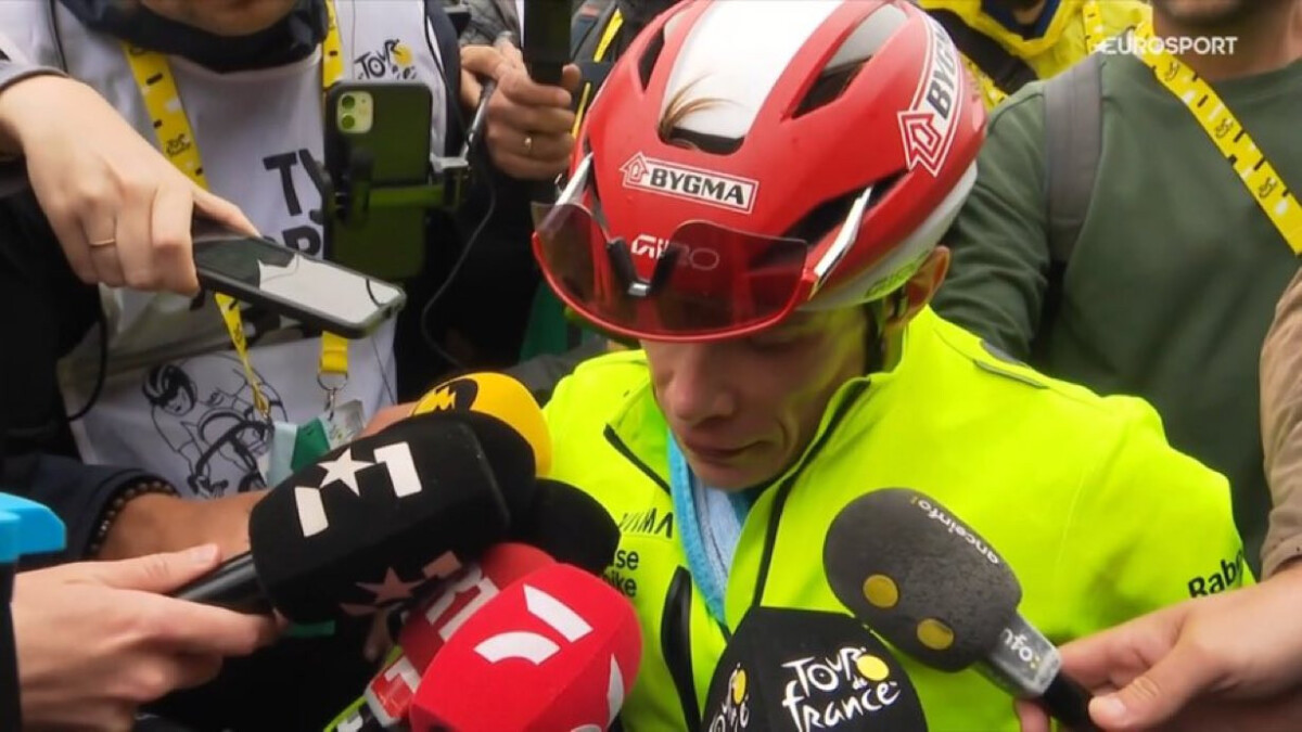 Jonas Vingegaard descreve a batalha com Tadej Pogacar no Tour de France "uma das etapas mais difíceis que já fiz", assista a entrevista 1 girodociclismo.com.br jonas vingegaard descreve a batalha com tadej pogacar no tour de france uma das etapas mais dificeis que ja fiz assista a entrevista image 12