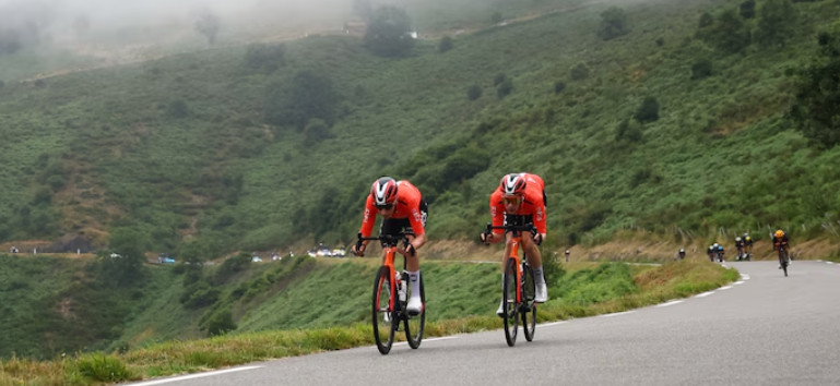 Membro da INEOS Grenadiers deixa o Tour de France após envolvimento em investigação em escândalo de doping 4 girodociclismo.com.br membro da ineos grenadiers deixa o tour de france apos alegacoes ligadas a escandalo de doping image 4