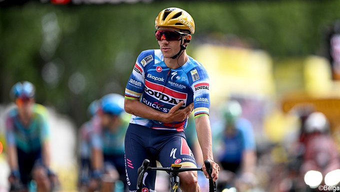 Remco Evenepoel fala sobre queda e projeta final da etapa "os sprinters não estarão na disputa, será um pouco diferente" 1 girodociclismo.com.br remco evenepoel comenta queda na 3a etapa e fala sobre expectativas para o restante do tour image