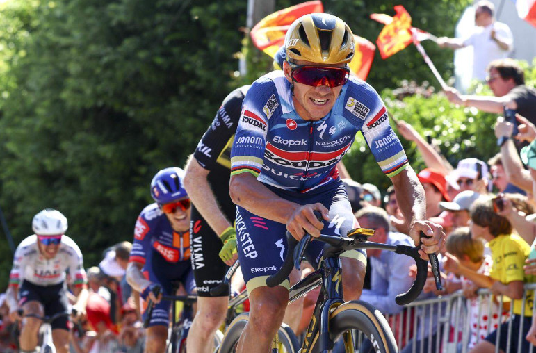 Remco Evenepoel confiante para o contrarrelógio "a diferença é de 58 segundos, então o sonho amarelo é possível" 3 girodociclismo.com.br remco evenepoel confiante no contrarrelogio a diferenca ao maillot jaune e de 58 segundos entao um sonho amarelo e possivel image