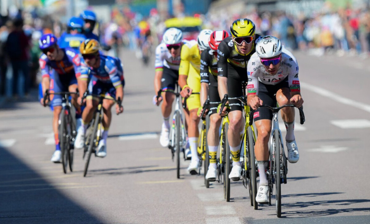 Tadej Pogacar dá detalhes sobre vitória histórica no Tour de France "Sim, hoje todos estavam no limite"; assista a entrevista 3 girodociclismo.com.br sprint brilhante garante vitoria em etapa historica image 3