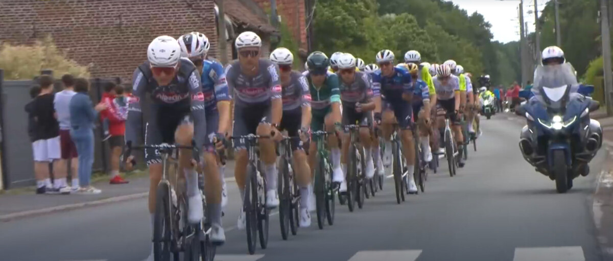 Tour de France 2025: Tim Merlier vence 3ª etapa com final caótico, Mathieu van der Poel permanece líder; confira os resultados e a chegada 2 girodociclismo.com.br tour de france image 34