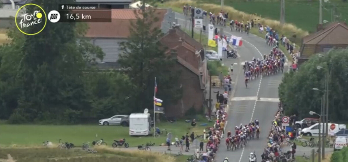 girodociclismo.com.br tour de france jasper philipsen vence a 1a etapa e e o 1o maillot jaune evenepoel e roglic sofrem reves confira os resultados e a chegada image 19