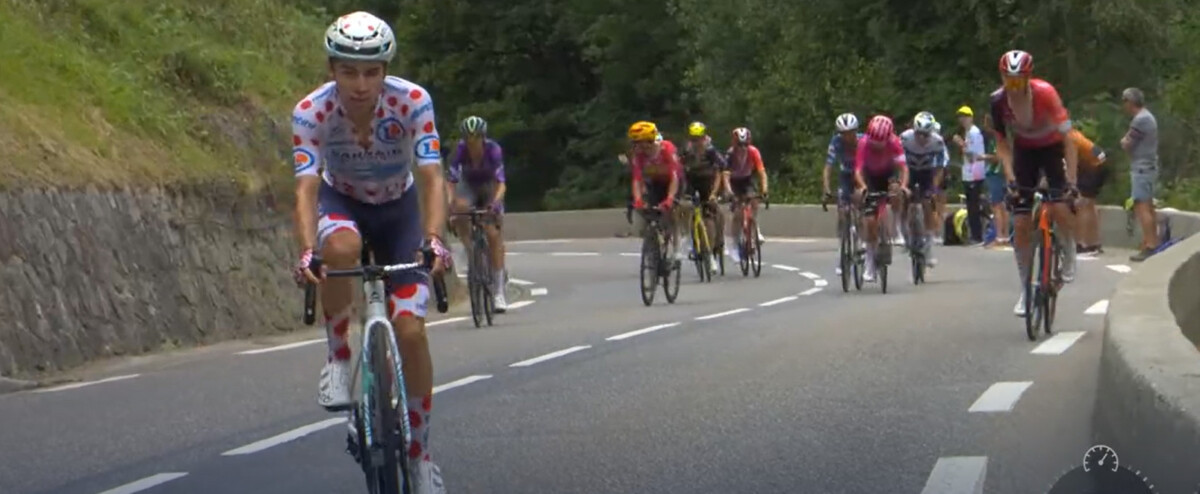 Tour de France 2025: Thymen Arensman vence a 14ª etapa, Tadej Pogacar 2º, Evenepoel abandona; confira os resultados e a chegada 4 girodociclismo.com.br tour de france resultados da 14a etapa image 8