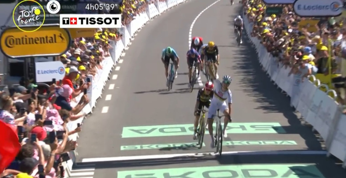 girodociclismo.com.br tour de france tadej pogacar vence no mur de bretagne e retoma a lideranca joao almeida sofre forte queda confira os resultados e a chegada image 24