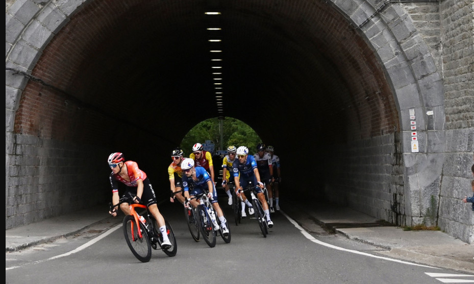 girodociclismo.com.br tour de wallonie 2025 corbin strong e campeao clement izquierdo vence 5a etapa brutal confira os resultados e a chegada image 10