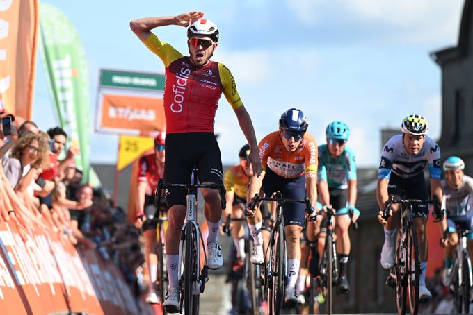 girodociclismo.com.br tour de wallonie 2025 corbin strong e campeao clement izquierdo vence 5a etapa brutal confira os resultados e a chegada image 6