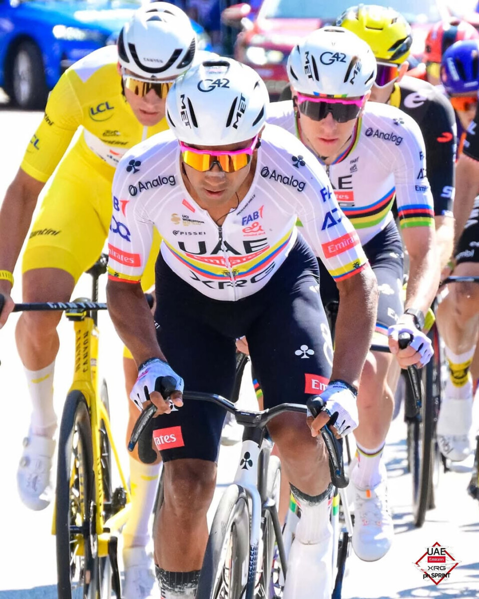 girodociclismo.com.br uae emirates xrg mantem confianca diante da ofensiva da visma lease a bike no tour de france image 2