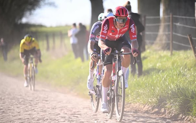 girodociclismo.com.br alec segaert deixa a lotto e assina com a bahrain victorious image