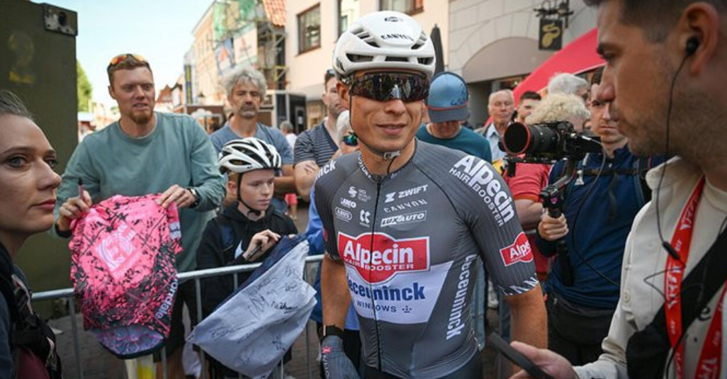 girodociclismo.com.br alpecin deceuninck anuncia equipe para a vuelta a espana com jasper philipsen e forte apoio em um unico objetivo vitorias em etapas image 5