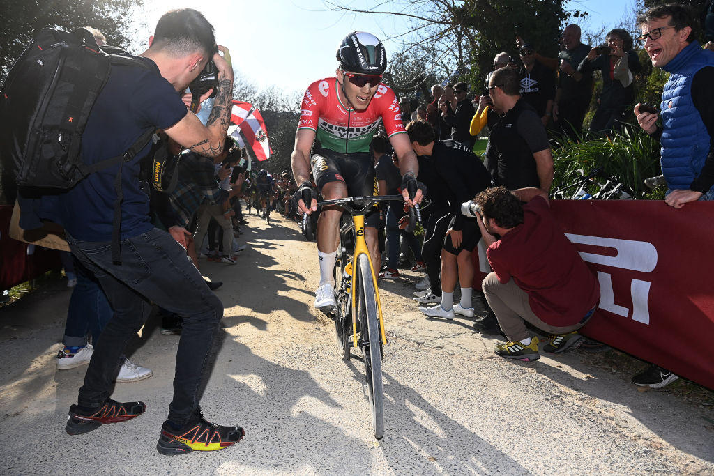 girodociclismo.com.br attila valter troca visma lease a bike pela bahrain victorious e reforca bloco de escaladores image 2
