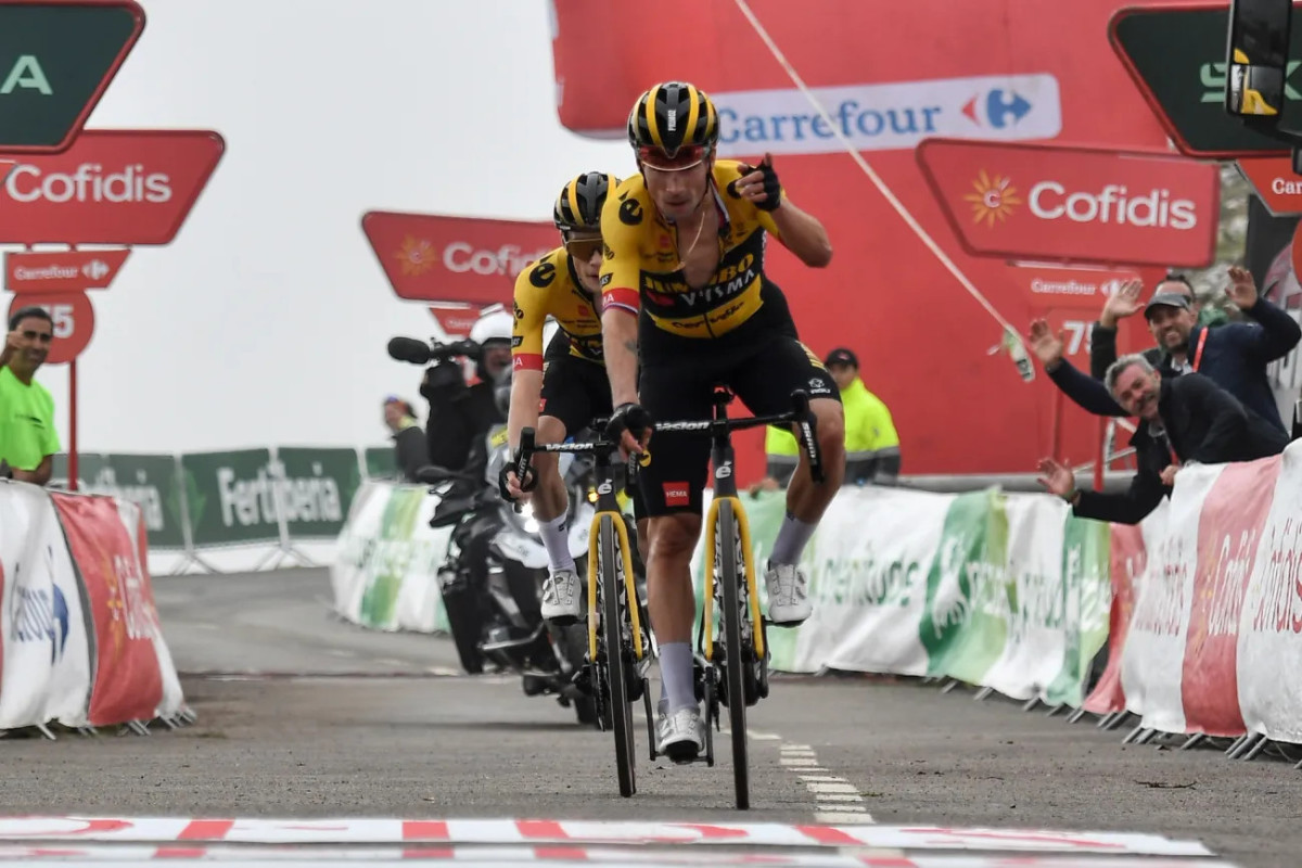 girodociclismo.com.br campeao da vuelta da espana adverte com a chegada de remco evenepoel a red bull bora roglic nao esperou lipowitz se dara bem com evenepoel assista o video image