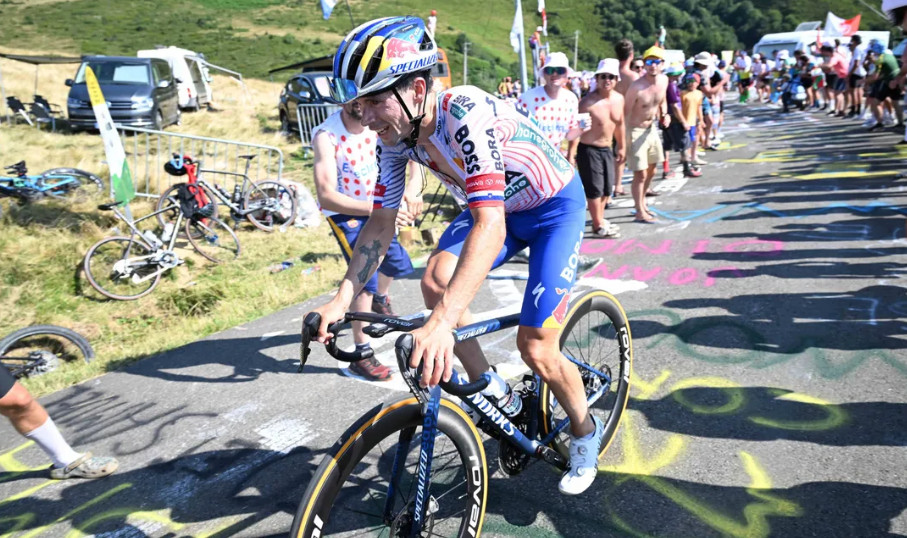 girodociclismo.com.br campeao da vuelta da espana preve atritos entre primoz roglic e evenepoel roglic nao esperou lipowitz se dara bem com evenepoel assista o video image 3