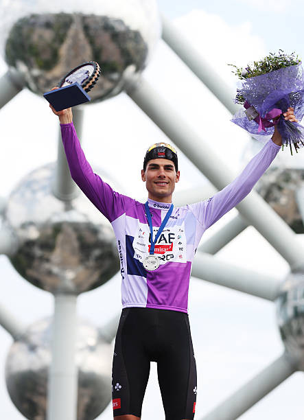 girodociclismo.com.br diretor da uae atualiza situacao de ciclista apos graves fraturas ele ficou com o rosto desfigurado mas o pior ja passou image 2