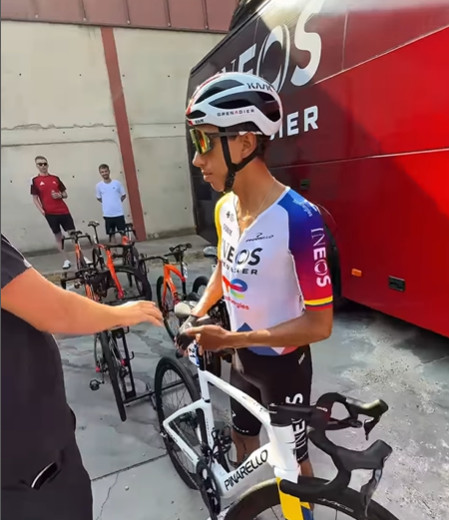 girodociclismo.com.br egan bernal da detalhes sobre seu retorno e projeta participacao na vuelta a espana jonas vingegaard e o favorito image 4