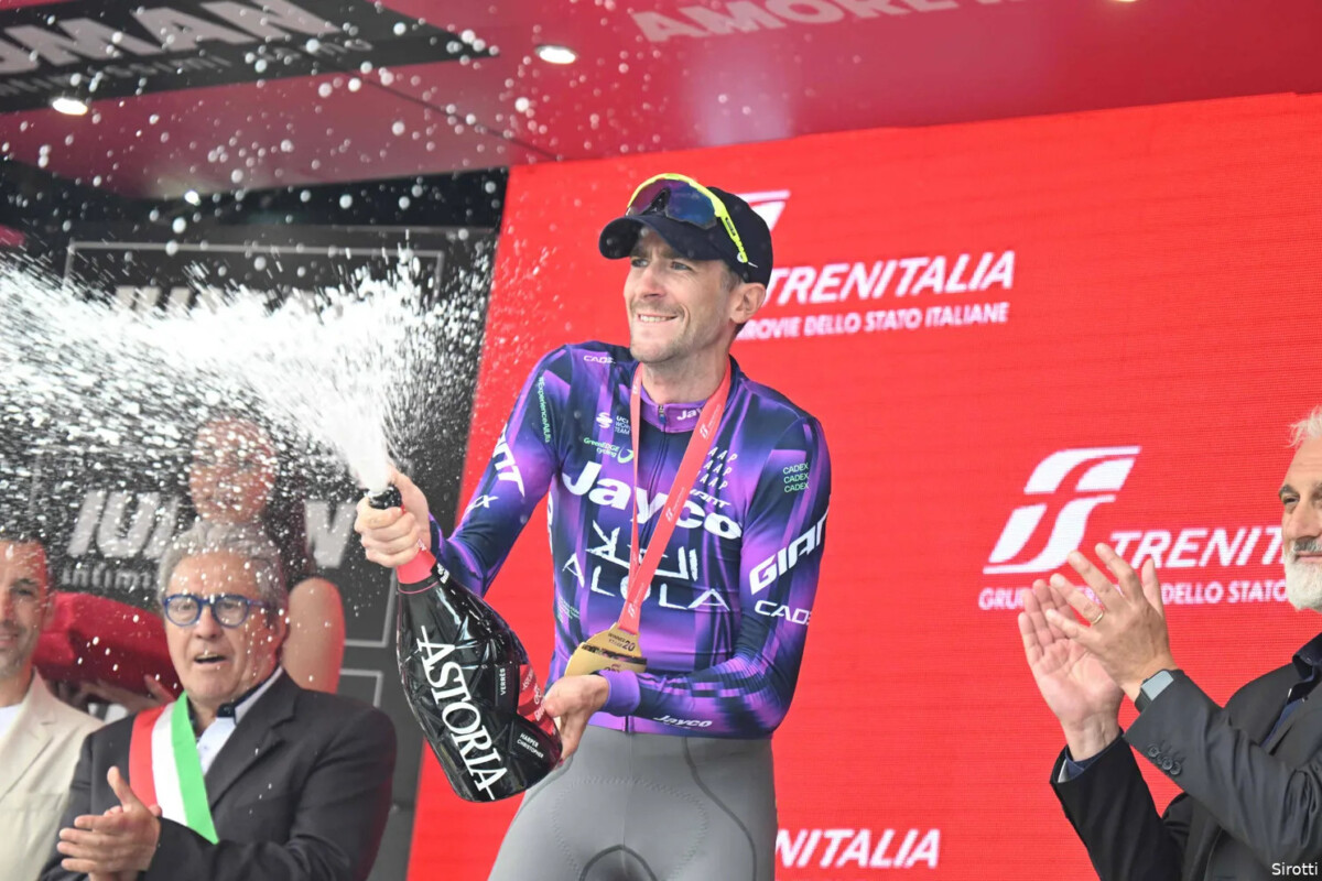 girodociclismo.com.br equipe de tom pidcock contrata vencedor de etapa iconica do giro ditalia q36 5 registra 3a contratacao consecutiva image 3