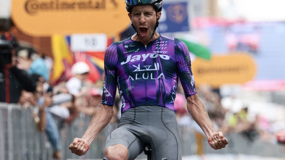 girodociclismo.com.br equipe de tom pidcock contrata vencedor de etapa iconica do giro ditalia q36 5 registra 3a contratacao consecutiva image