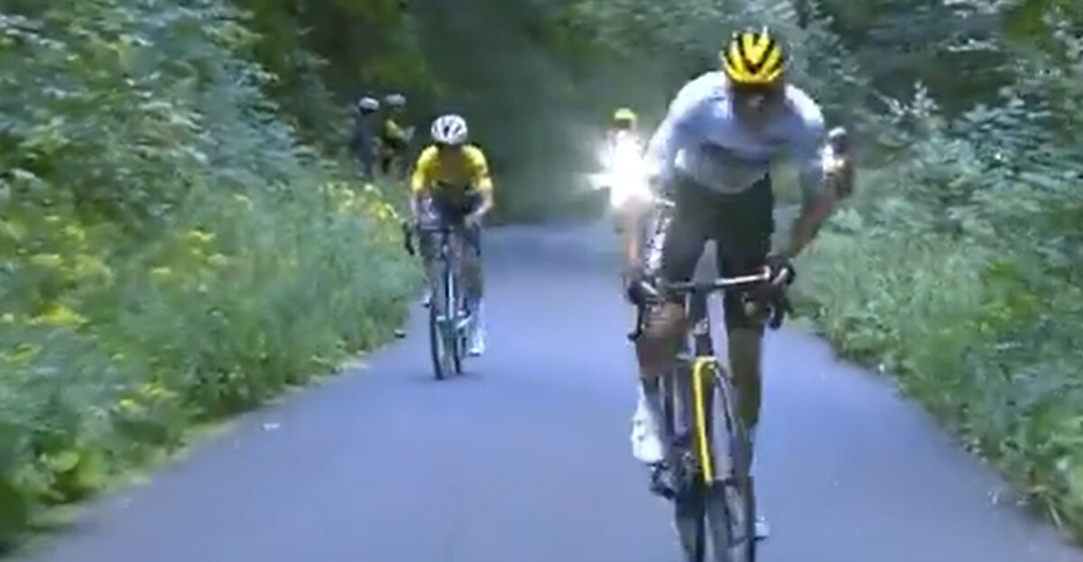 girodociclismo.com.br final dramatico no czech tour cian uijtdebroeks quebra no final e junior lecerf e campeao assista a chegada conquista o czech tour apos final dramatico image 4