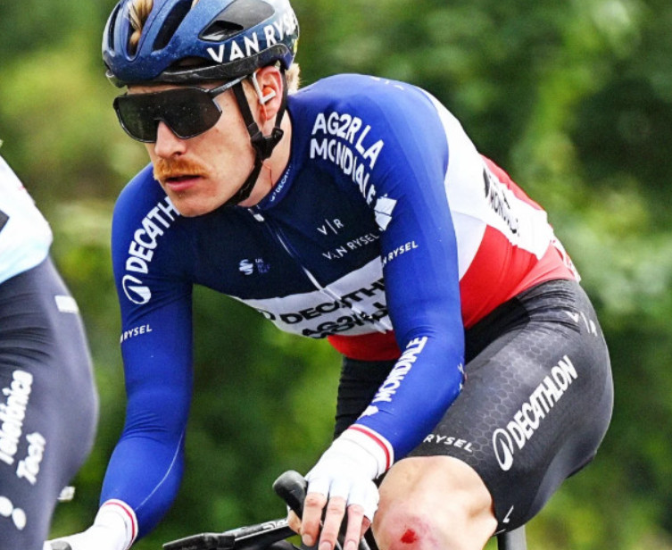 girodociclismo.com.br ineos grenadiers anuncia a contratacao do campeao frances quero fazer a camisa de campeao frances e o bigode brilharem image 2