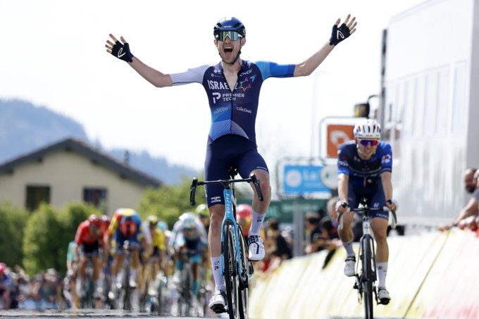 girodociclismo.com.br ineos grenadiers tenta contratacao de capitao da israel premier tech e batalha juridica pode acontecer derek gee criterium du dauphine